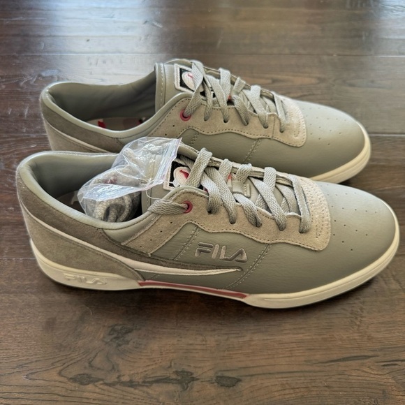 Fila X Staple Pigeon Low Top Sneaker Size 11 Men - Picture 3 of 10